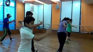 a krump class with raftaar